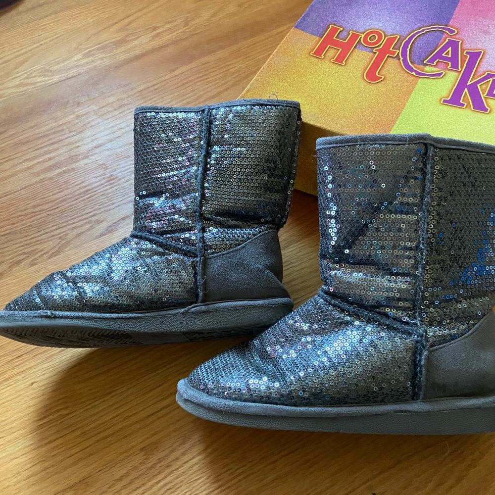 Girls Glitter sparkly boots by Hot Cakes size 5